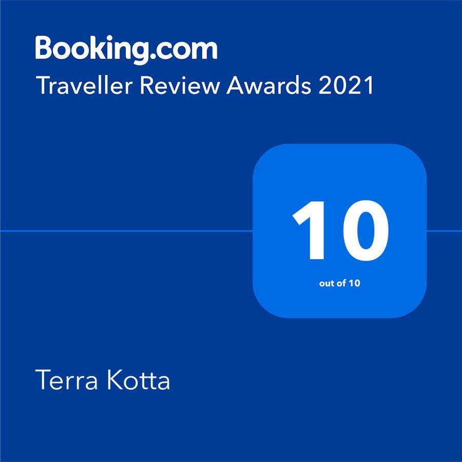 Terra Kotta בית נופש פראליה וראחו